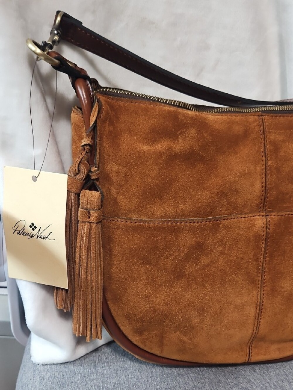 Beautiful Patricia Nash Suede Tassel Hobo Bag in Cognac Brown NWT - Picture 9 of 16